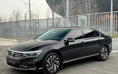Volkswagen Volkswagen Passat в цвете и кузовом – это идеальный выбор среди китайских автомобилей. Доступная цена и надежность гарантированы.