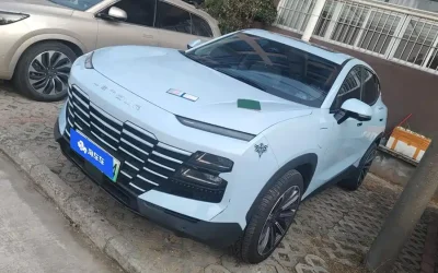 Audi Audi A8 в цвете и кузовом – это идеальный выбор среди китайских автомобилей. Доступная цена и надежность гарантированы.