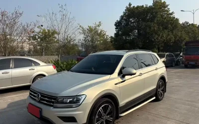 Volkswagen Volkswagen Bora в цвете и кузовом – это идеальный выбор среди китайских автомобилей. Доступная цена и надежность гарантированы.