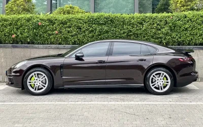 Audi Audi A8 в цвете и кузовом – это идеальный выбор среди китайских автомобилей. Доступная цена и надежность гарантированы.