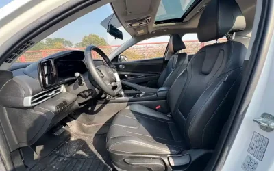 Hyundai Hyundai Elantra в цвете и кузовом – это идеальный выбор среди китайских автомобилей. Доступная цена и надежность гарантированы.