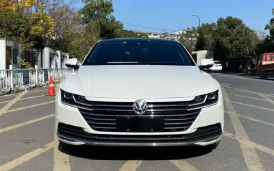 Volkswagen Volkswagen Magotan в цвете и кузовом – это идеальный выбор среди китайских автомобилей. Доступная цена и надежность гарантированы.