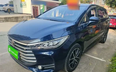 BYD BYD Seal 05 DM-i в цвете и кузовом – это идеальный выбор среди китайских автомобилей. Доступная цена и надежность гарантированы.