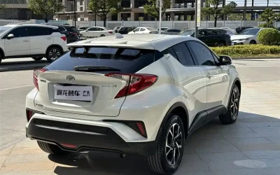 Toyota Toyota Corolla Cross в цвете и кузовом – это идеальный выбор среди китайских автомобилей. Доступная цена и надежность гарантированы.