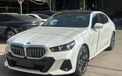 BMW BMW X3 в цвете и кузовом – это идеальный выбор среди китайских автомобилей. Доступная цена и надежность гарантированы.