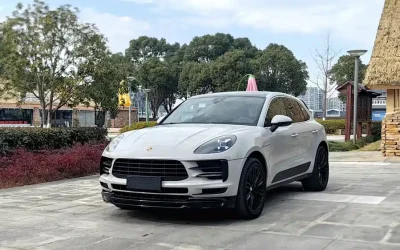 Porsche Porsche Cayenne в цвете и кузовом – это идеальный выбор среди китайских автомобилей. Доступная цена и надежность гарантированы.