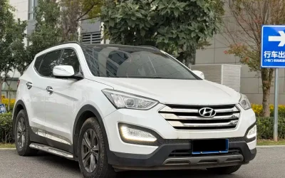 Hyundai Hyundai Elantra в цвете и кузовом – это идеальный выбор среди китайских автомобилей. Доступная цена и надежность гарантированы.