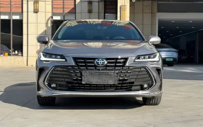 Toyota Toyota Corolla Cross в цвете и кузовом – это идеальный выбор среди китайских автомобилей. Доступная цена и надежность гарантированы.
