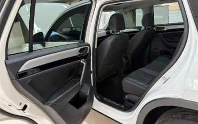 Volkswagen Volkswagen Golf в цвете и кузовом – это идеальный выбор среди китайских автомобилей. Доступная цена и надежность гарантированы.