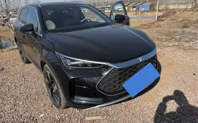 BYD BYD Song L DM-i в цвете и кузовом – это идеальный выбор среди китайских автомобилей. Доступная цена и надежность гарантированы.