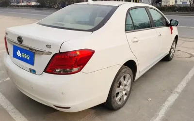 BYD BYD Song L DM-i в цвете и кузовом – это идеальный выбор среди китайских автомобилей. Доступная цена и надежность гарантированы.