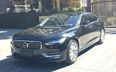 Volvo volvo XC40 recharge в цвете и кузовом – это идеальный выбор среди китайских автомобилей. Доступная цена и надежность гарантированы.