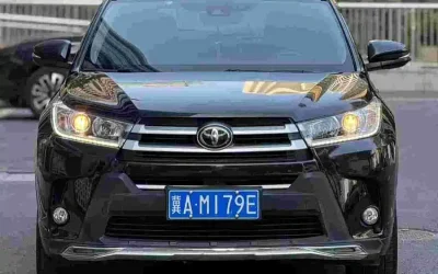 Toyota Toyota Corolla Cross в цвете и кузовом – это идеальный выбор среди китайских автомобилей. Доступная цена и надежность гарантированы.