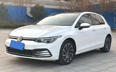 Volkswagen Volkswagen Jetta в цвете и кузовом – это идеальный выбор среди китайских автомобилей. Доступная цена и надежность гарантированы.