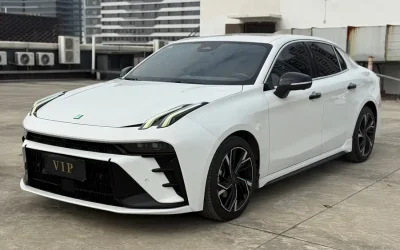 Lynk & Co Lynk & Co 02 в цвете и кузовом – это идеальный выбор среди китайских автомобилей. Доступная цена и надежность гарантированы.