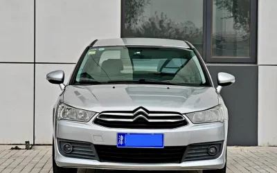 Citroen Citroen в цвете Citroen и кузовом Citroen – это идеальный выбор среди китайских автомобилей. Доступная цена и надежность гарантированы.