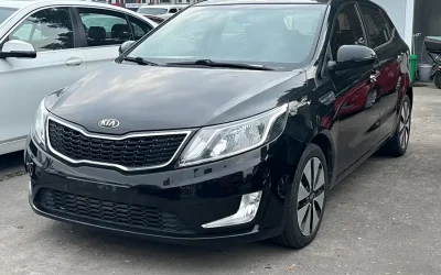 Audi Audi A8 в цвете и кузовом – это идеальный выбор среди китайских автомобилей. Доступная цена и надежность гарантированы.