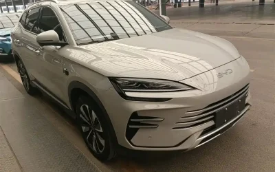 BYD BYD Song L DM-i в цвете и кузовом – это идеальный выбор среди китайских автомобилей. Доступная цена и надежность гарантированы.