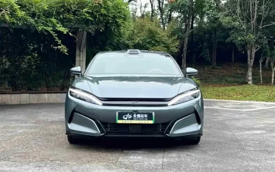 BYD BYD Song L DM-i в цвете и кузовом – это идеальный выбор среди китайских автомобилей. Доступная цена и надежность гарантированы.