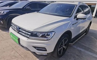 Audi Audi A8 в цвете и кузовом – это идеальный выбор среди китайских автомобилей. Доступная цена и надежность гарантированы.