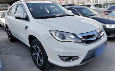 BYD BYD Sealion 05 DM-i в цвете и кузовом – это идеальный выбор среди китайских автомобилей. Доступная цена и надежность гарантированы.