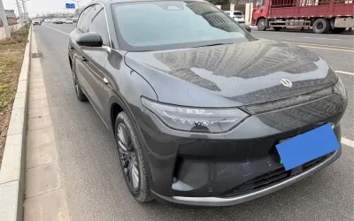 Audi Audi A8 в цвете и кузовом – это идеальный выбор среди китайских автомобилей. Доступная цена и надежность гарантированы.
