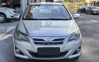 Toyota Toyota Corolla Cross в цвете и кузовом – это идеальный выбор среди китайских автомобилей. Доступная цена и надежность гарантированы.