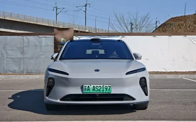 NIO NIO ES8 в цвете и кузовом – это идеальный выбор среди китайских автомобилей. Доступная цена и надежность гарантированы.