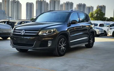 Volkswagen Volkswagen Magotan в цвете и кузовом – это идеальный выбор среди китайских автомобилей. Доступная цена и надежность гарантированы.