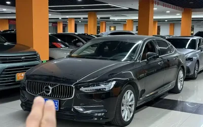 Volvo volvo XC40 recharge в цвете и кузовом – это идеальный выбор среди китайских автомобилей. Доступная цена и надежность гарантированы.