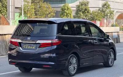 Audi Audi A8 в цвете и кузовом – это идеальный выбор среди китайских автомобилей. Доступная цена и надежность гарантированы.