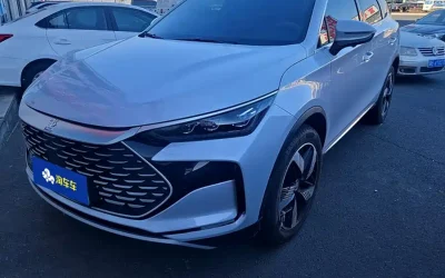 BYD BYD Song L DM-i в цвете и кузовом – это идеальный выбор среди китайских автомобилей. Доступная цена и надежность гарантированы.