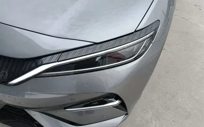 BYD BYD Song L DM-i в цвете и кузовом – это идеальный выбор среди китайских автомобилей. Доступная цена и надежность гарантированы.
