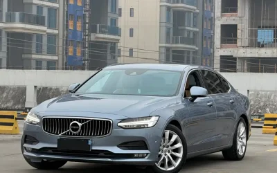 Volvo Volvo в цвете Volvo и кузовом Volvo – это идеальный выбор среди китайских автомобилей. Доступная цена и надежность гарантированы.