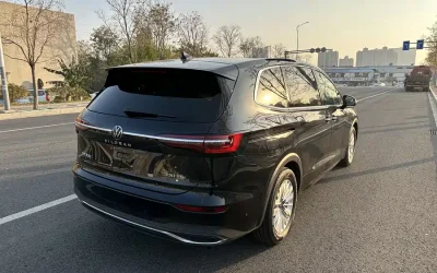 Audi Audi A8 в цвете и кузовом – это идеальный выбор среди китайских автомобилей. Доступная цена и надежность гарантированы.
