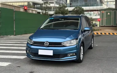 Volkswagen Volkswagen Lavida в цвете и кузовом – это идеальный выбор среди китайских автомобилей. Доступная цена и надежность гарантированы.