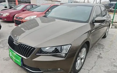 Audi Audi A8 в цвете и кузовом – это идеальный выбор среди китайских автомобилей. Доступная цена и надежность гарантированы.