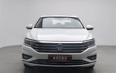 Volkswagen Volkswagen Passat в цвете и кузовом – это идеальный выбор среди китайских автомобилей. Доступная цена и надежность гарантированы.