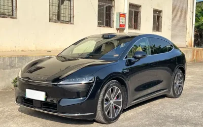LUXEED AITO R7 в цвете и кузовом – это идеальный выбор среди китайских автомобилей. Доступная цена и надежность гарантированы.