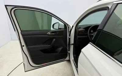 Volkswagen Volkswagen Magotan в цвете и кузовом – это идеальный выбор среди китайских автомобилей. Доступная цена и надежность гарантированы.