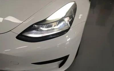 Tesla Tesla Model 3 в цвете и кузовом – это идеальный выбор среди китайских автомобилей. Доступная цена и надежность гарантированы.