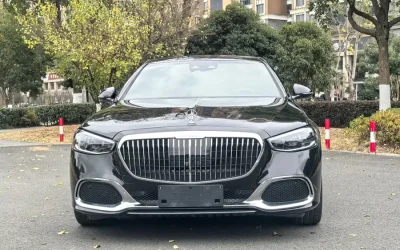 Mercedes-Benz Mercedes-Benz C-Class в цвете и кузовом – это идеальный выбор среди китайских автомобилей. Доступная цена и надежность гарантированы.