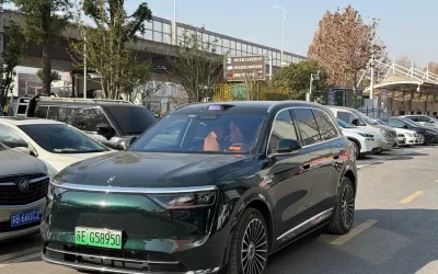 Audi Audi A8 в цвете и кузовом – это идеальный выбор среди китайских автомобилей. Доступная цена и надежность гарантированы.