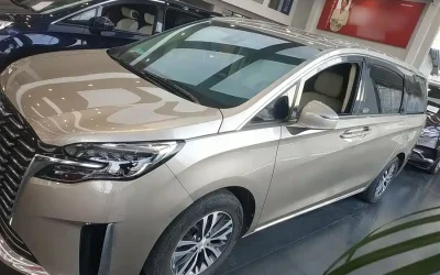 Audi Audi A8 в цвете и кузовом – это идеальный выбор среди китайских автомобилей. Доступная цена и надежность гарантированы.