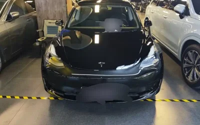 Tesla Tesla Model 3 в цвете и кузовом – это идеальный выбор среди китайских автомобилей. Доступная цена и надежность гарантированы.