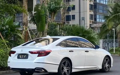 Audi Audi A8 в цвете и кузовом – это идеальный выбор среди китайских автомобилей. Доступная цена и надежность гарантированы.