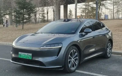 LUXEED AITO R7 в цвете и кузовом – это идеальный выбор среди китайских автомобилей. Доступная цена и надежность гарантированы.
