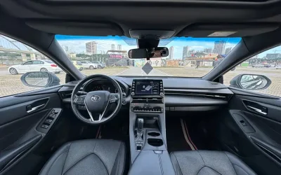 r1039638-toyota-avalon-2022_image_001