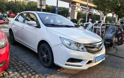 BYD BYD Song L DM-i в цвете и кузовом – это идеальный выбор среди китайских автомобилей. Доступная цена и надежность гарантированы.