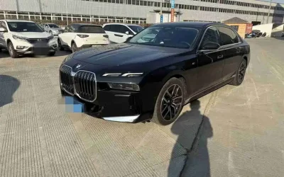 BMW BMW X6 в цвете и кузовом – это идеальный выбор среди китайских автомобилей. Доступная цена и надежность гарантированы.